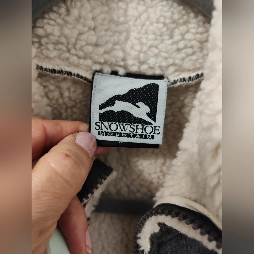 Snowshoe M Black and Cream Ski Vest